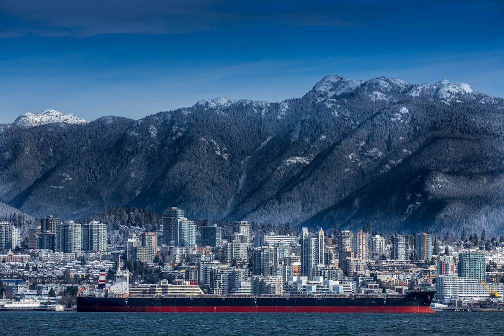 Another warmest places in Canada during winter is Vancouver, British Columbia.
