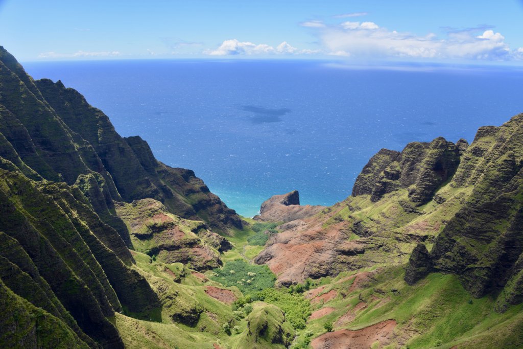Best Island in Hawaii to Visit in January