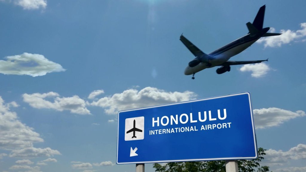 The Cheapest Way to Get from Honolulu to Maui