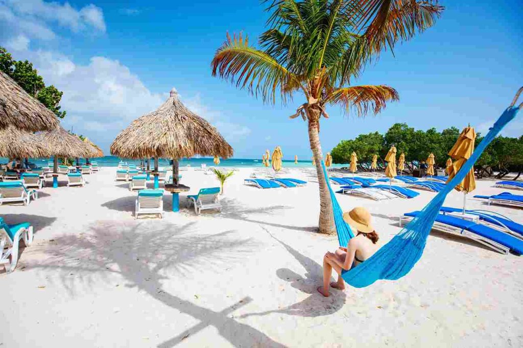 Best Caribbean Islands for Couples